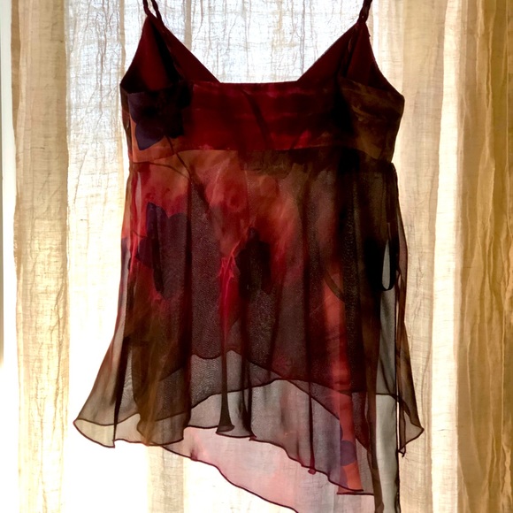 Joseph Ribkoff burgundy print camisole. Elegant and fluid. - Picture 3 of 12